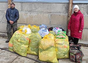 Отдел благотворительности ЕДУМ КК направил помощь многодетным семьям поселка Элита Красноярского края