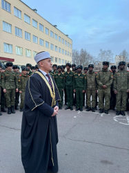 Марат Аршабаев принял участие в ифтаре для курсантов МВОКУ