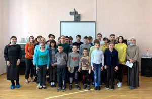 Активистки женской общественной организации «Родник»  провели викторину для воспитанников интерната