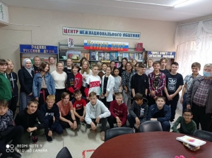 В Озинской районной библиотеке провели краеведческий час