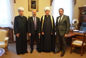 Встреча Муфтия Шейха Равиля Гайнутдина и Чрезвычайного и Полномочного Посла Республики Ирак в Москве Хайдара Хади 