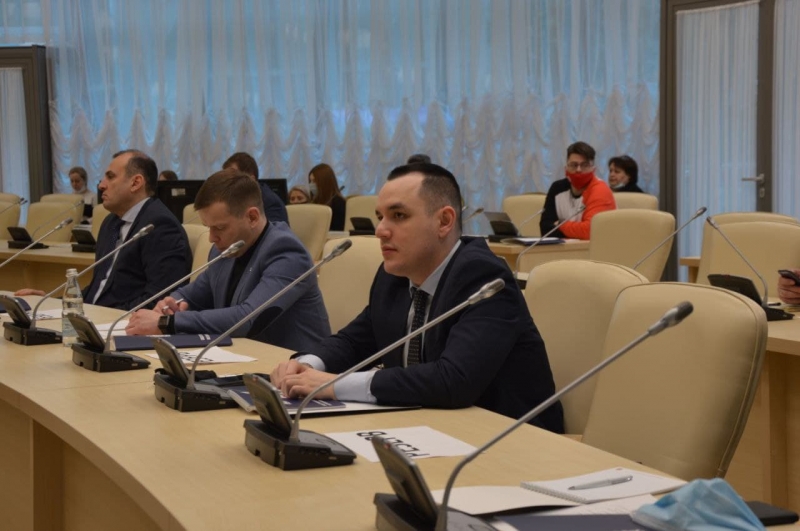 Мурат Биканаев принял участие в расширенном заседании Комиссии по развитию спорта, патриотическому воспитанию, добровольчеству (волонтерству) и работе с молодежью Общественной палаты МО