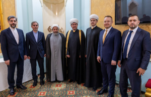 سماحة المفتي الشيخ راوي عين الدين يلتقي رئيس منظمة الثقافة والعلاقات الاسلامية ــ حجة الاسلام مهدي ایماني بور
