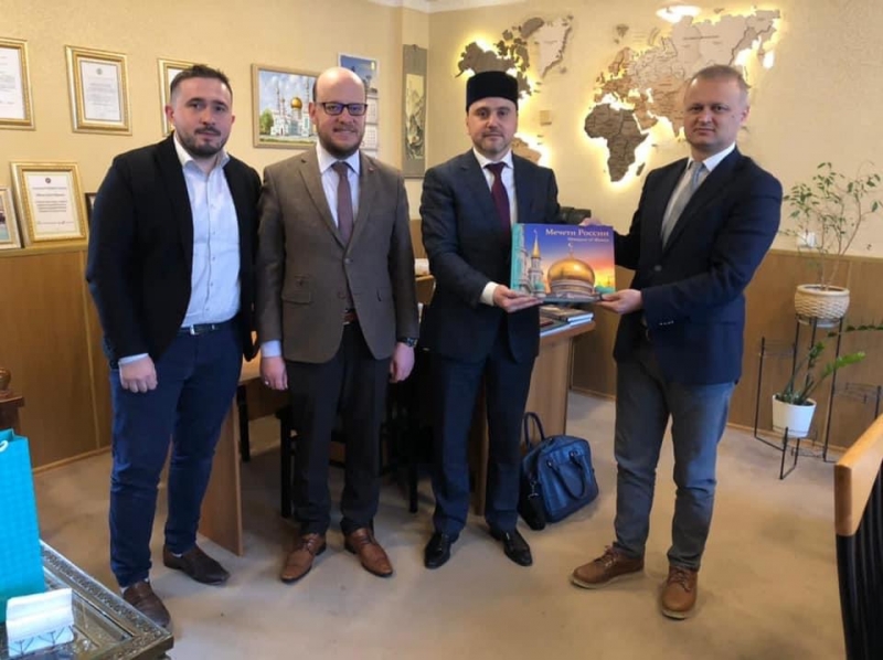 Russian and Turkish Muslims cooperate in the cultural field