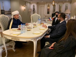 عباسوف يستقبل أيمن توفيق المؤيد وزير الشباب والرياضة بمملكة البحرين