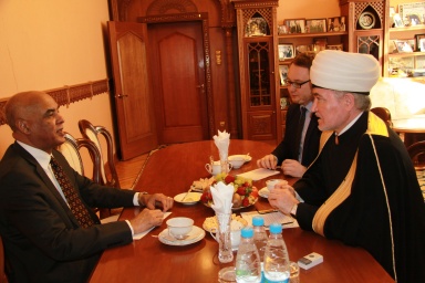 Meeting between mufti sheikh Ravil Gaynutdin and the extraordinary and plenipotentiary ambassador of the Republic of Sudan