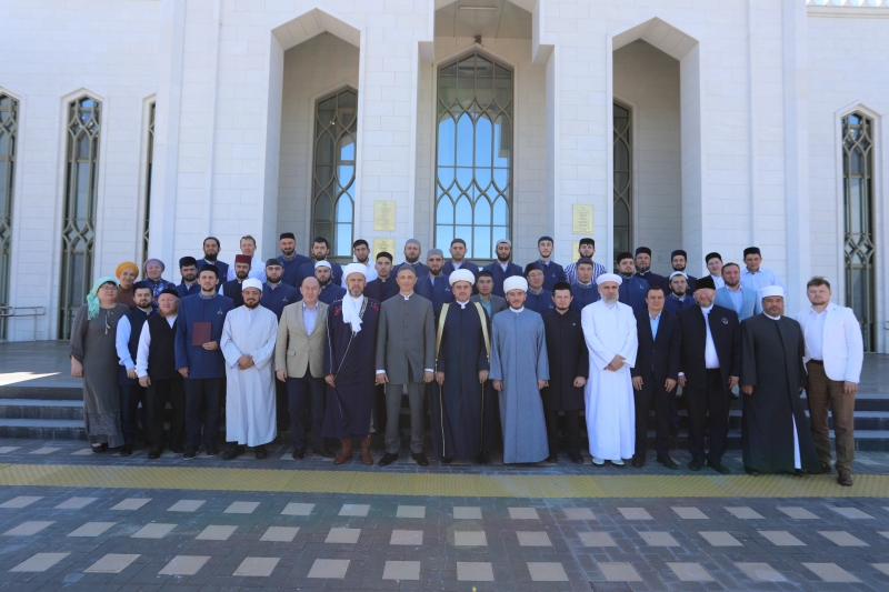 Выпускники Болгарской исламской академии получили магистерские дипломы