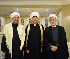 Mufti Sheikh Ravil Gainutdin meets Chairman of the Supreme Islamic Iraqi Council 