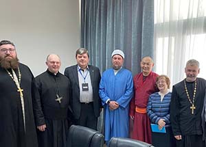 Имам ЕДУМ Красноярского края принял участие в круглом столе, посвященном истории религий России