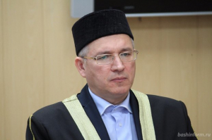 Муфтий Шейх Равиль Гайнутдин направил поздравление Аюпу хазрату Бибарсову с днем рождения