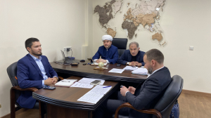 Рушан Аббясов провел встречу с медиками и руководителями паломнических групп