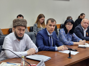 Первый зампред ДУМСО принял участие в заседании Общественного совета при Министерстве образования