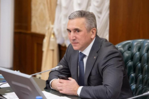 Губернатор Тюменской области поблагодарил общественных и религиозных деятелей 