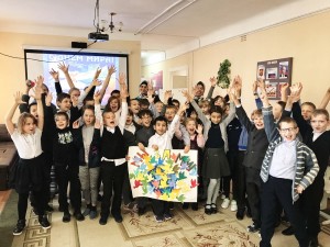 Активистки организации «Родник» посетили школу-интернат для слабослышащих детей