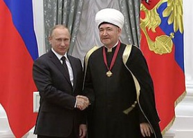  Муфтий Шейх Равиль Гайнутдин поздравляет Президента РФ В.В. Путина