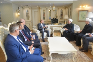 Встреча Муфтия Шейха Равиля Гайнутдина с Советником Президента Палестина по религиозным вопросам Мухаммадом аль-Хаббашем
