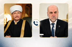 اتصال هاتفي بين  سماحة المفتي العام الشيخ راوي عين الدين والدكتور محمود الهباش ــ مستشار الرئيس الفلسطيني 