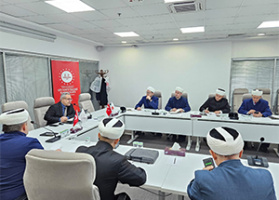 أعضاء مجلس العلماء التابع للادارة الدينية لمسلمي روسيا الاتحادية يتبادلون الخبرات في أنقرة