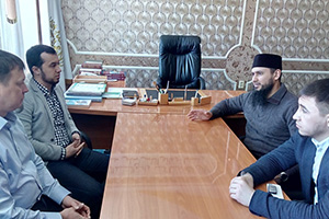 Муфтий Ильдуз Исхаков провел встречу с директором финансового дома «Амаль» Рустамом Сагдеевым