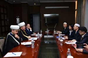 Chinese and Russian religious leaders meet in Bishkek
