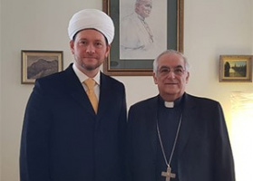 Damir Mukhetdinov visits the Apostolic Nuncio Giovanni D'Aniello