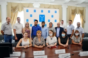 Руководитель «Возрождения» принял участие в заседании круглого стола в городской администрации Саратова