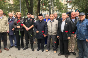 День солидарности в борьбе с терроризмом. Муфтий Тюменской области почтил память жертв бесланской трагедии