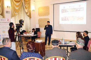Муфтий Мукаддас Бибирсов посетил выставку «Подвиг казахского народа России»