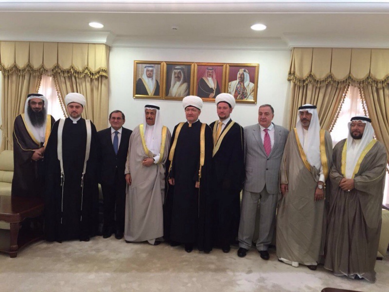 Муфтий шейх Равиль Гайнутдин встретился с руководством Высшего Совета по делам Ислама Королевства Бахрейн 