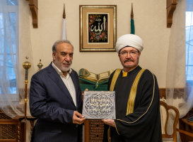 سماحة المفتي الشيخ راوي عين الدين يستقبل نائب وزير الخارجية موسى كولاكليكايا والوفد المرافق