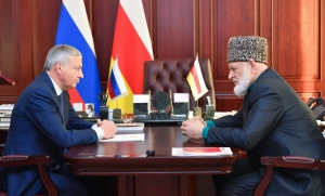 Глава Северной Осетии Вячеслав Битаров провел рабочую встречу с Муфтием Хаджимуратом Гацаловым