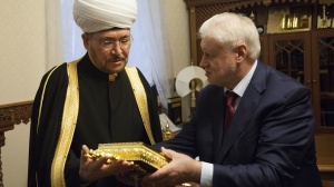 سماحة المفتي يستقبل وفد حزب روسيا العادلة برئاسة سيرغي ميرونوف