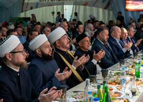 عدد المشاركين في مشروع "خيمة رمضان" 2023 بلغ 120 ألف ضيف وزائر 