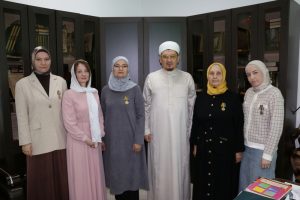 Саратовским мусульманкам вручили медали