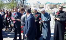 Возложение венков