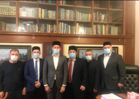 الدكتور ضميرمحي الدينوف يلتقي وفد الإدارة الدينية "محتسبات" لمسلمي مقاطعة فلاديمي