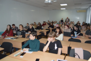 Профилактику экстремизма и гармонизацию межэтнических отношений с обучающимися Тюменских университетов и колледжей обсудили участники проекта «Верим в мир»