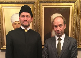 Damir Mukhetdinov meets Spanish diplomat Mikel Iriso