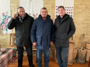 Муфтий Саратовской области Мукаддас-хазрат Бибарсов посетил село Усть-Уза Шемышейского района Пензенской области