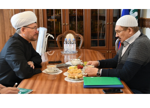 Муфтий Шейх Равиль Гайнутдин обсудил с Муфтием Саратовской области Мукаддасом Бибарсовым предстоящие мероприятия