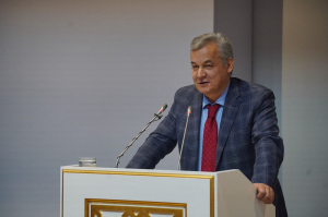 Главный советник Управления Президента РФ по внутренней политике Абдул-Хаким Султыгов выступил на V Отчетно-выборном съезде ДУМ МО