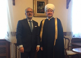 سماحة المفتي يستقبل رئيس الجالية الإسلامية في غرناطة