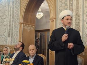 Видные ученые и деятели культуры совершили ифтар в Московской Соборной мечети