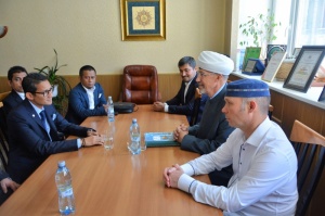 Indonesian delegation visits Moscow Cathedral Mosque