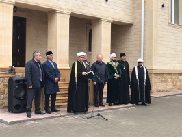 برعاية سماحة المفتي افتتاح المركزالديني والتعليمي بمجمع مسجد كوستروما التذكاري 