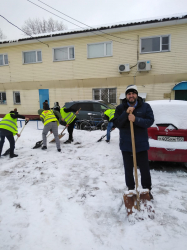 Мусульмане Чехова вышли на уборку снега