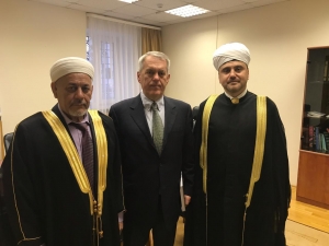 Первый зампред СМР и ДУМРФ Рушан хазрат Аббясов провел встречу в Правительстве Тюменской области