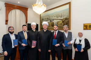 Выпускникам магистратуры теологии Московского исламского института вручили дипломы