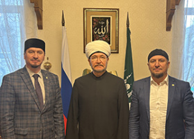 سماحة المفتي الشيخ راوي عين الدين يلتقي برئيس الادارة الدينية لمسلمي مقاطعة بينزا