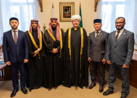 سماحة المفتي الشيخ راوي عين الدين  يستقبل وفد مركز الحلال السعودي برئاسة سعادة عبد العزيز الرشودي